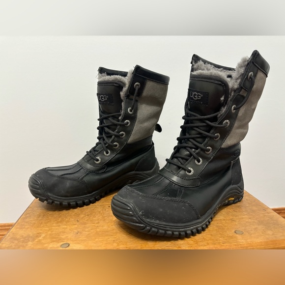 UGG Adirondack Winter Boots - Picture 1 of 9